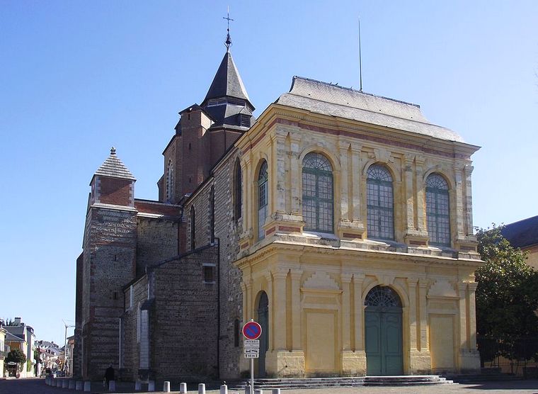 cathédrale notre dame de la sede de Tarbes